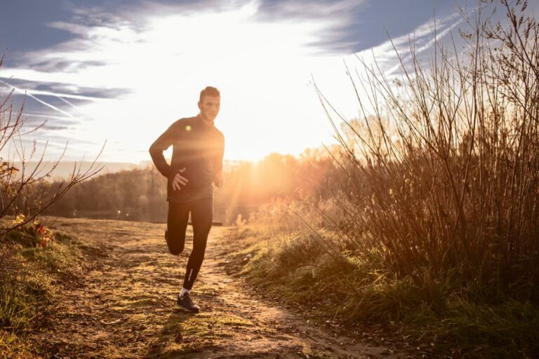 Best Time to Run: Is It Better to Run in the Morning or Evening?