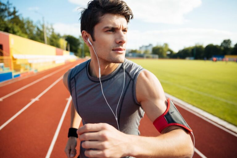 What To Listen To While Running? Things That Can Motivate Your Running!