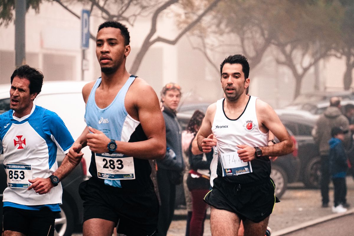 A reasonable sub-3-hour marathon training plan should begin 20-24 weeks before the event.  