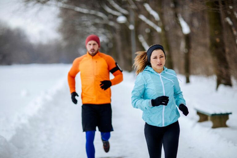5 Essential Winter Running Gear To Keep You Going In Cold Weather